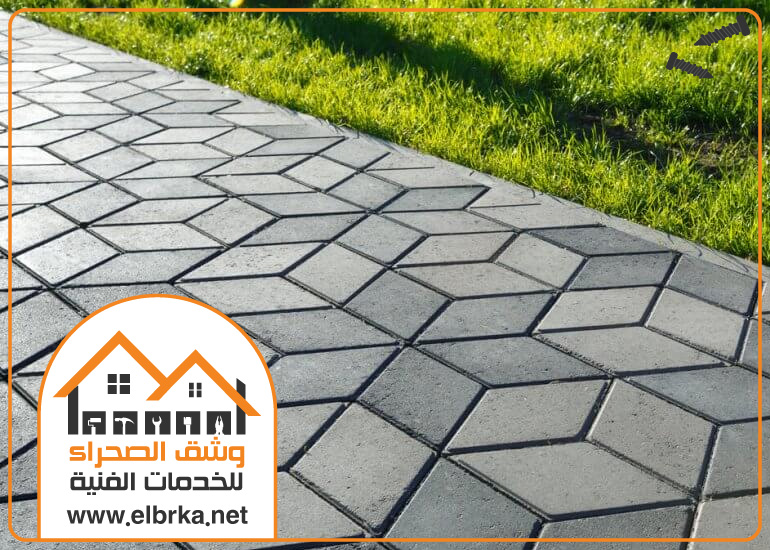 تركيب انترلوك في العين